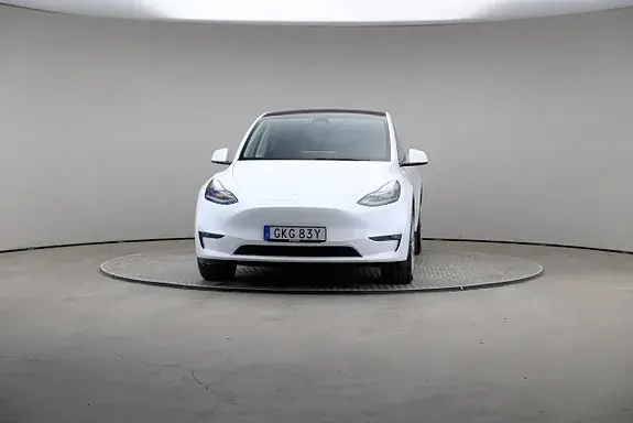 Tesla Model Y 2023 photo 3