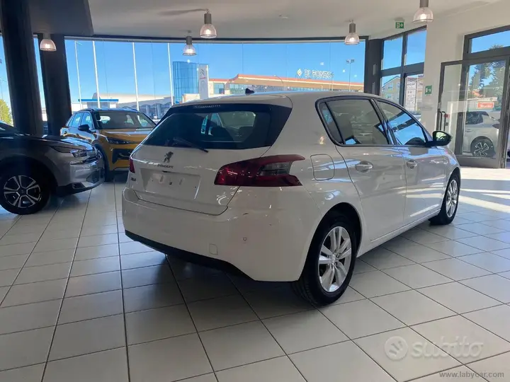 Peugeot 308 2021 photo 5
