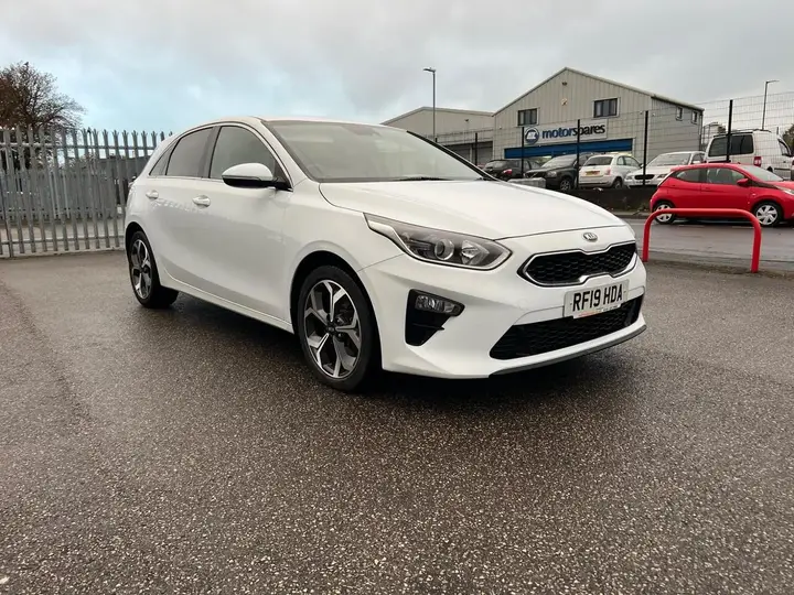 Kia Ceed 2019 photo 2