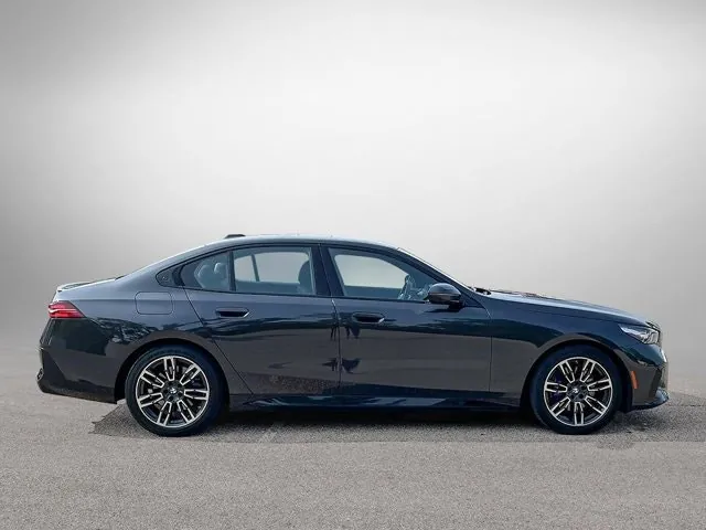 BMW 5 Series 2026 photo 4