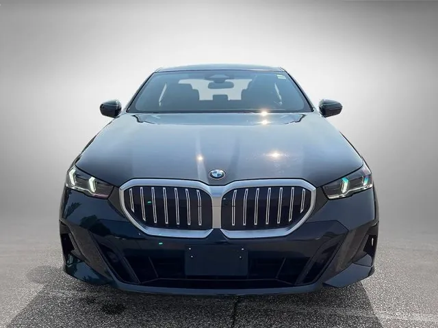 BMW 5 Series 2026 photo 2
