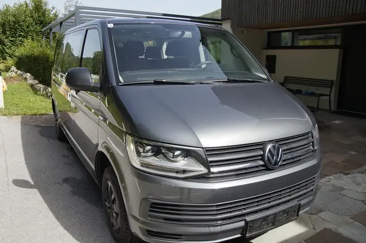 Volkswagen Caravelle 2016 photo 2