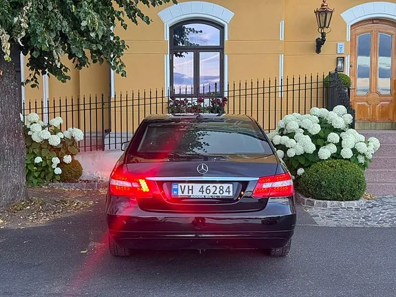 Mercedes-Benz E200 D 2011 photo 5