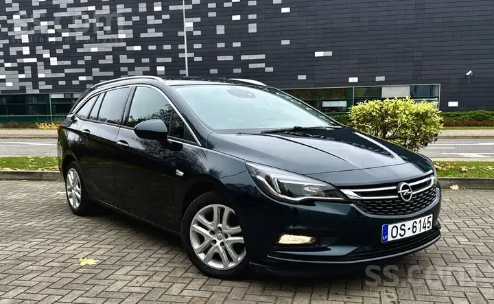 Opel Astra 2017 photo 2
