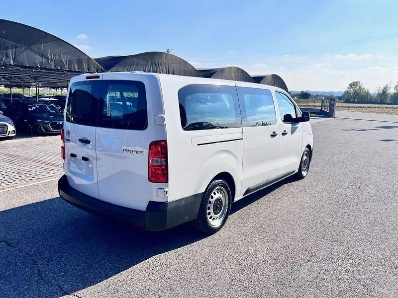 Toyota Proace Verso 2022 photo 3