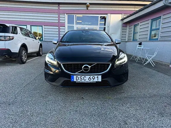 Volvo V40 2018 photo 2