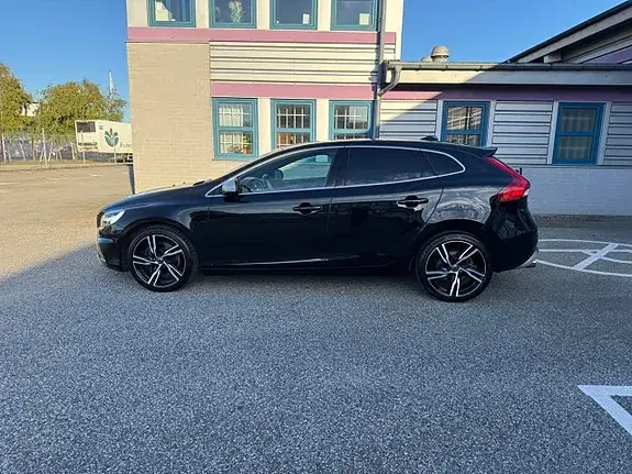 Volvo V40 2018 photo 4