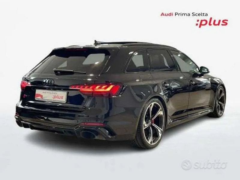 Audi Rs4 Avant 2024 photo 2