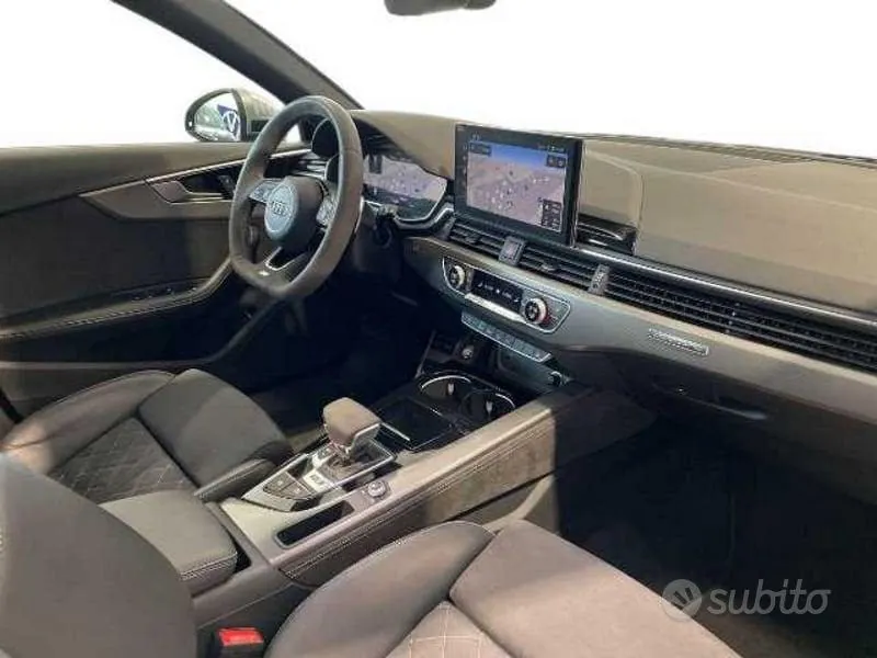 Audi Rs4 Avant 2024 photo 3