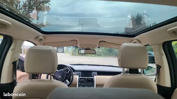 Land Rover Discovery 2015 photo 3