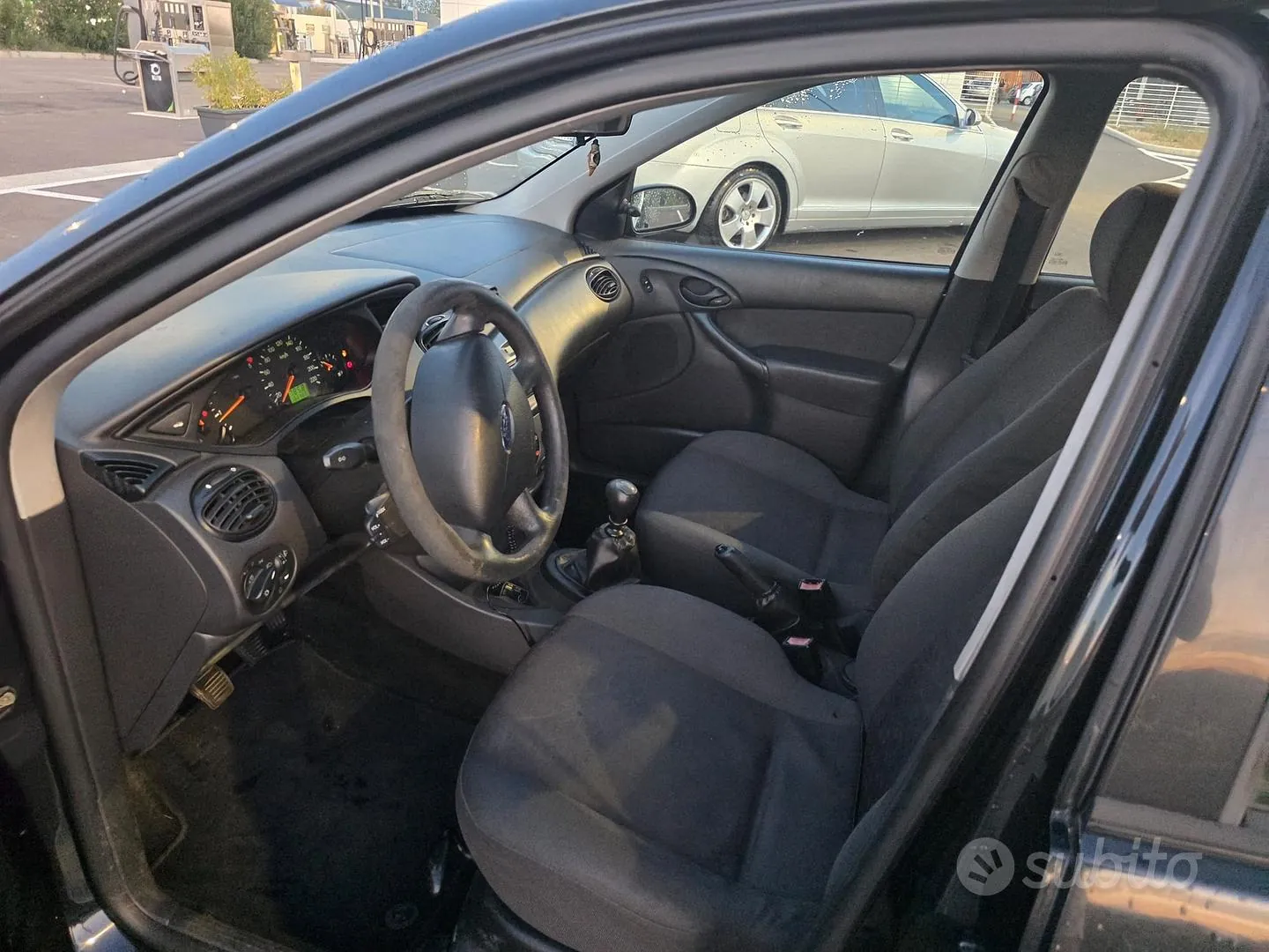 Ford Focus 2003 photo 2