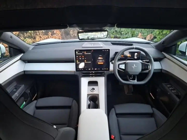 Polestar Polestar 4 2025 photo 3