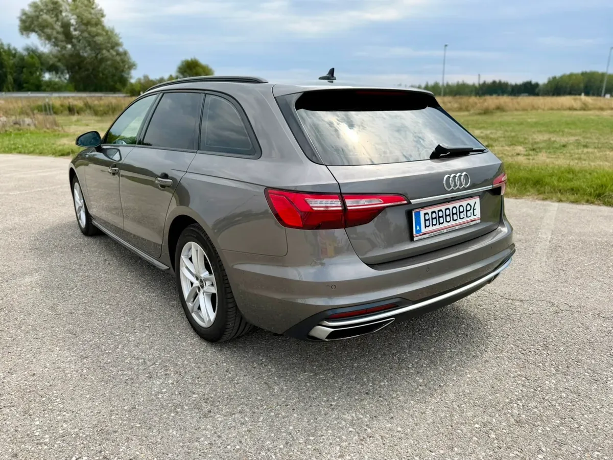 Audi A4 2022 photo 3