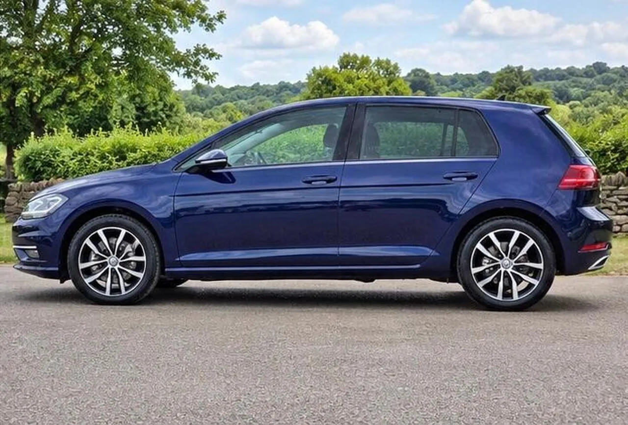 Volkswagen Golf 2019 photo 2
