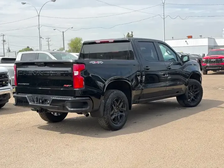 Chevrolet Silverado 1500 2026 photo 3
