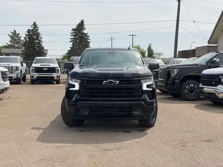 Chevrolet Silverado 1500 2026 photo 2