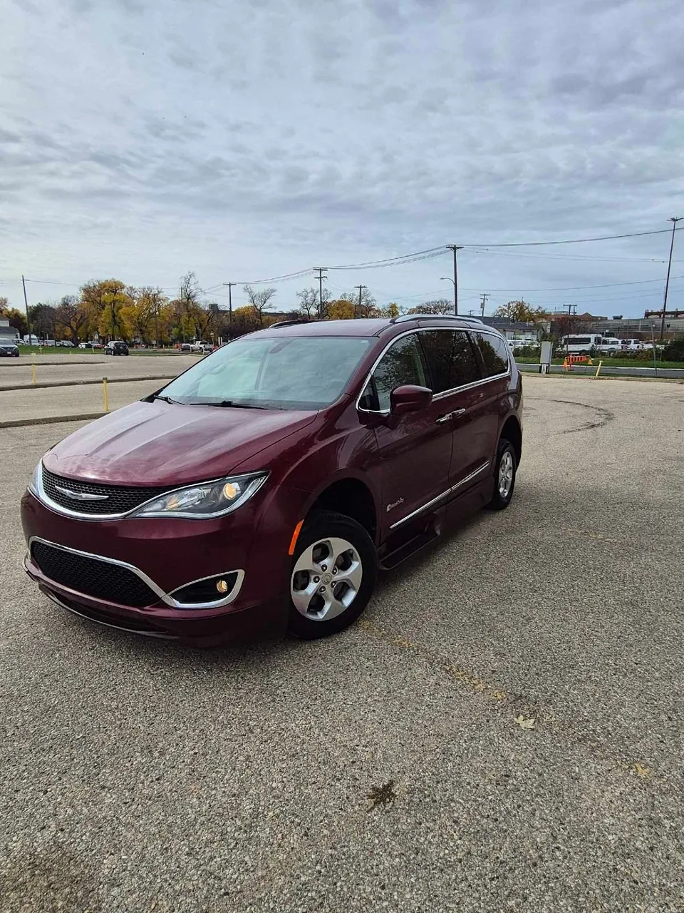 Chrysler Pacifica 2017 photo 3