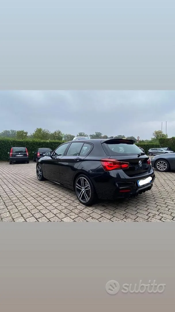 BMW 120I 2019 photo 3