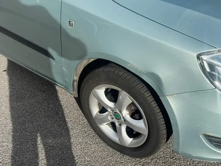 Skoda Fabia 2012 photo 5