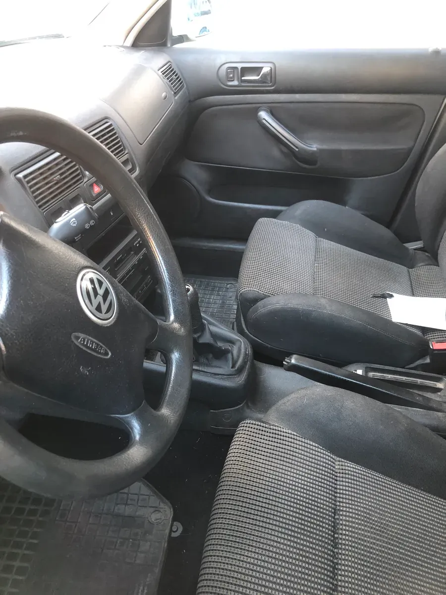 Volkswagen Golf 2000 photo 3