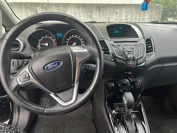 Ford Fiesta 2015 photo 4