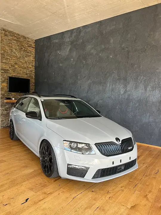 Skoda Octavia 2015 photo 2