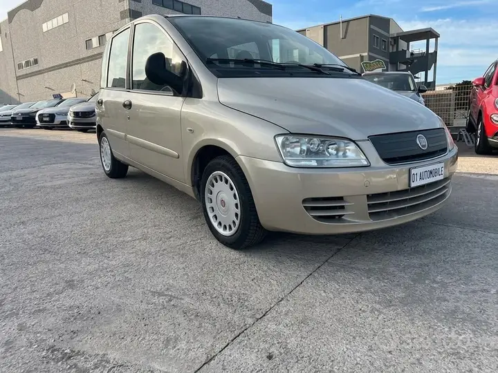 Fiat Multipla 2010 photo 5