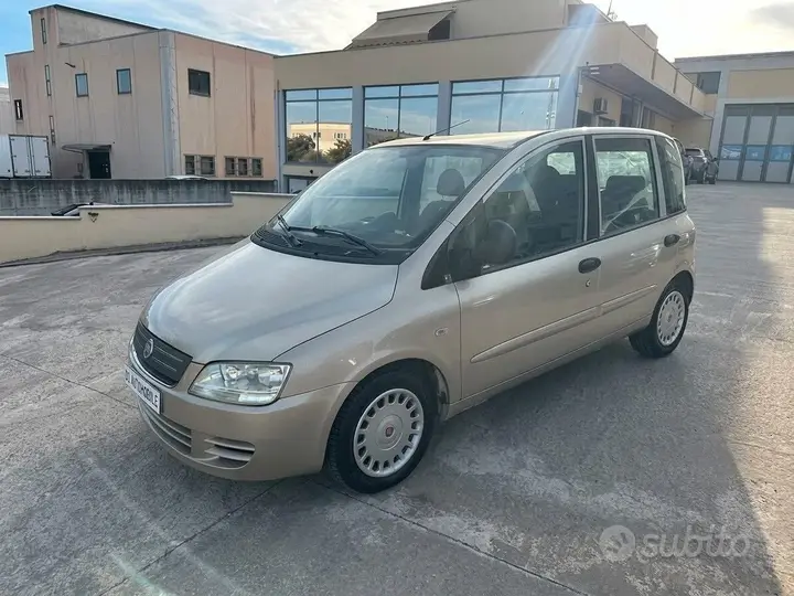 Fiat Multipla 2010 photo 4