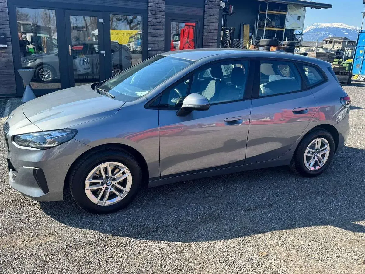 BMW 2 Series 2022 photo 2