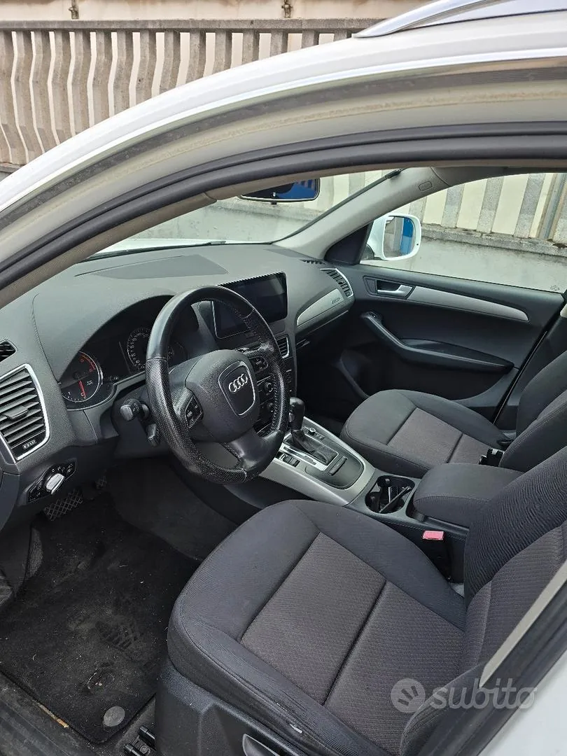Audi Q5 2010 photo 4
