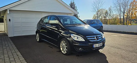 Mercedes-Benz B180 D 2008 photo 2