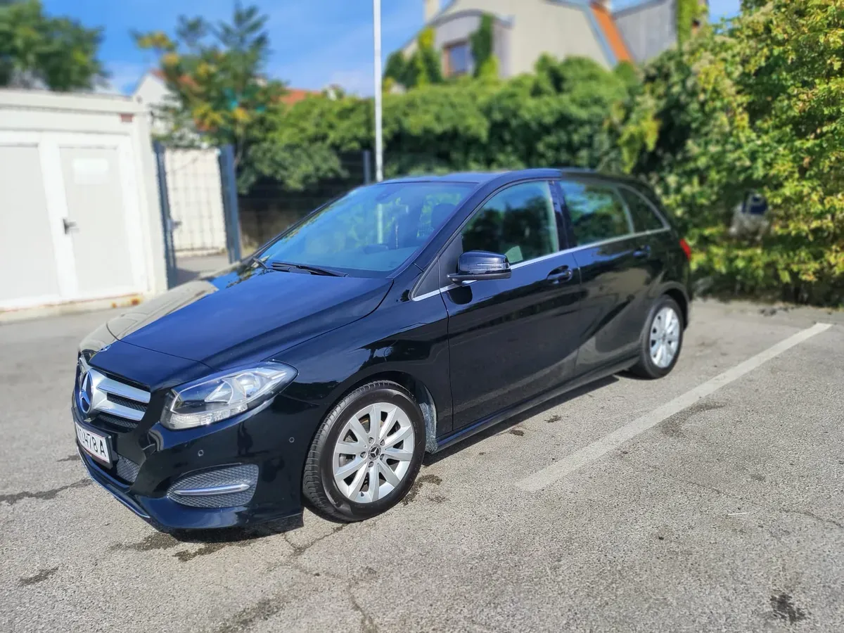 Mercedes-Benz B-Class 2018 photo 3