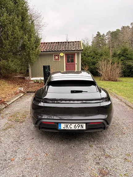 Porsche Taycan 4 2024 photo 2
