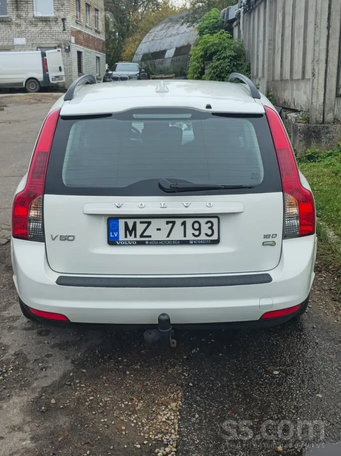 Volvo V50 2008 photo 4