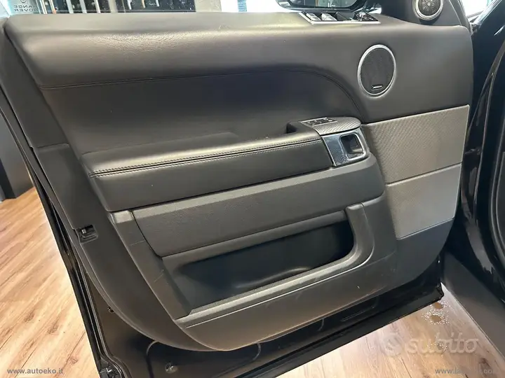 Land Rover Range Rover Sport 2018 photo 4