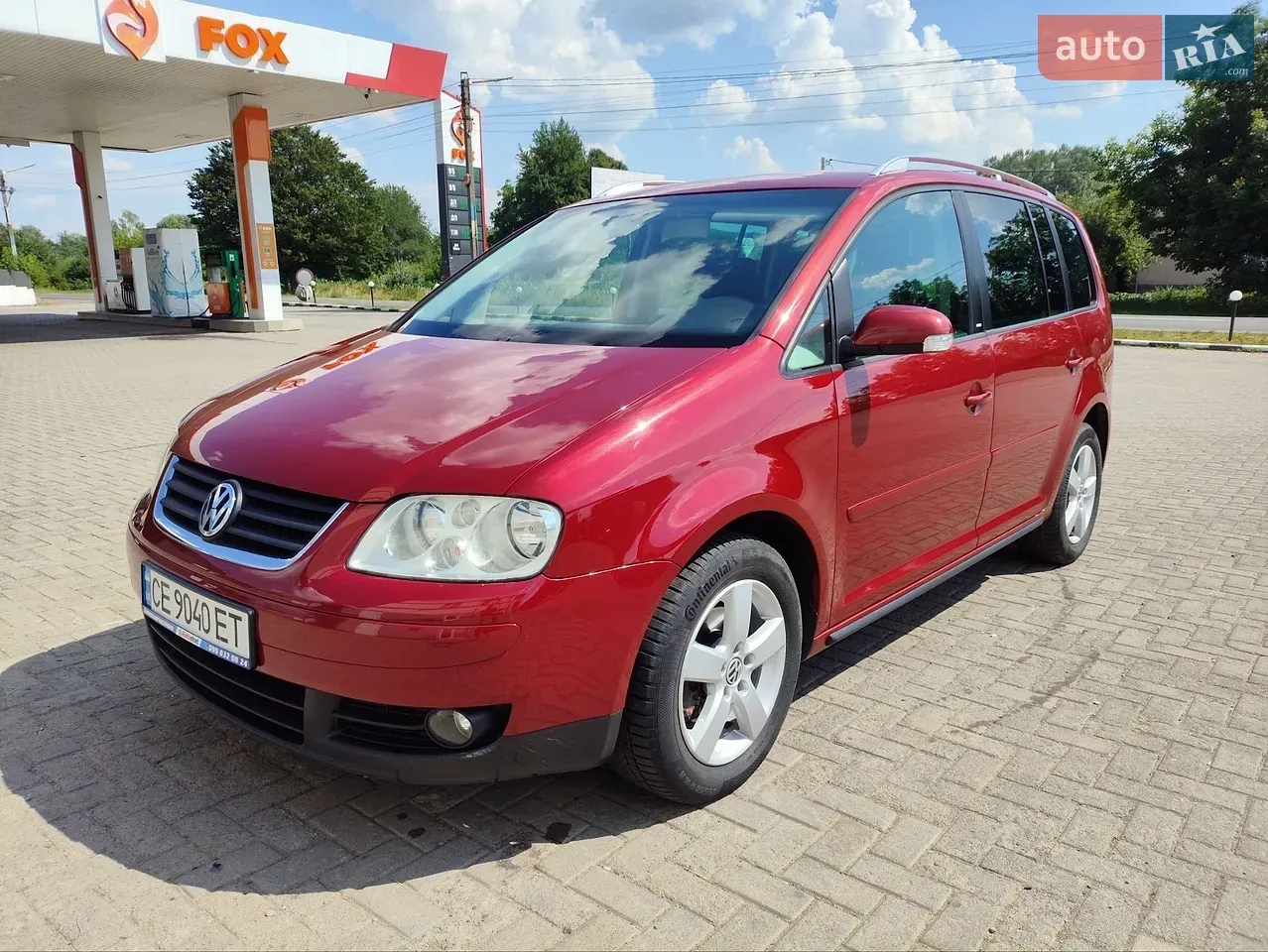 Volkswagen Touran 2005 photo 2