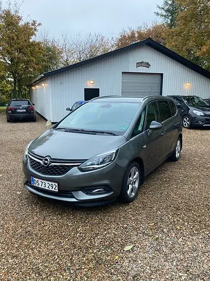 Opel Zafira Tourer