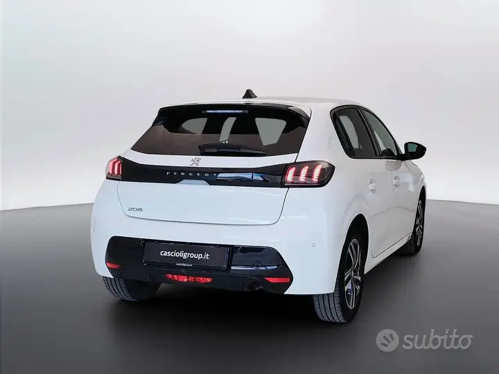 Peugeot 208 2022 photo 5