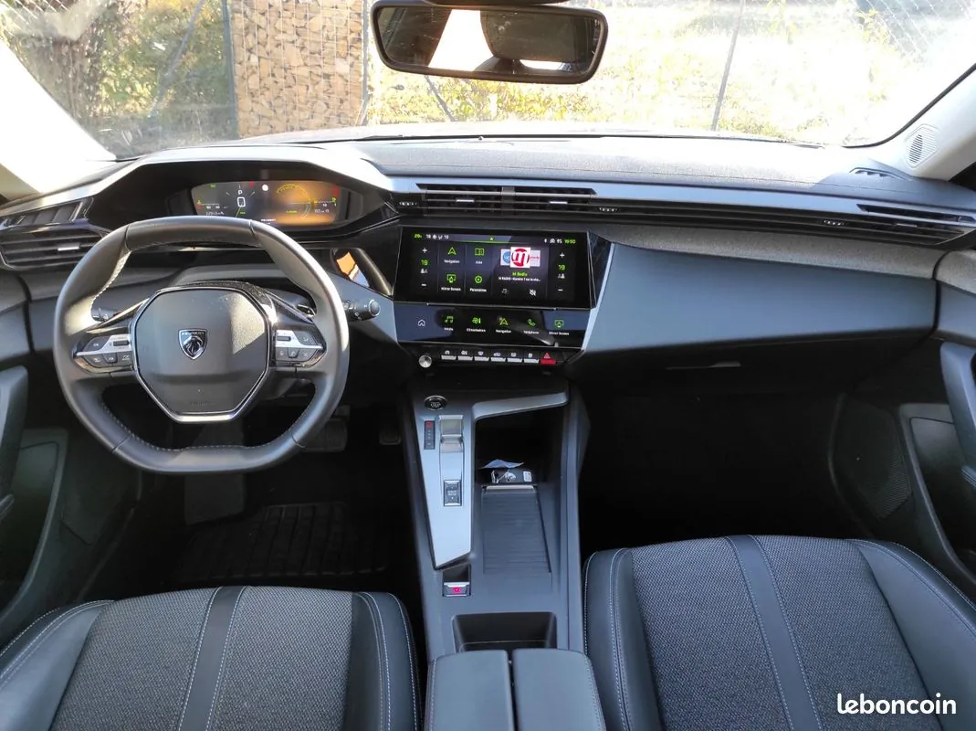 Peugeot 308 2025 photo 4