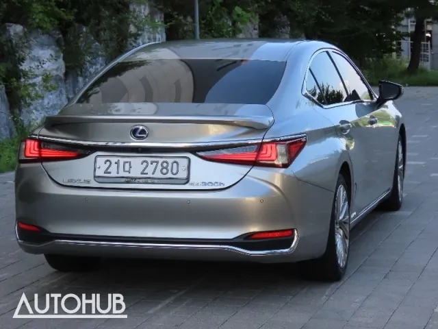 Lexus Es 2018 photo 3
