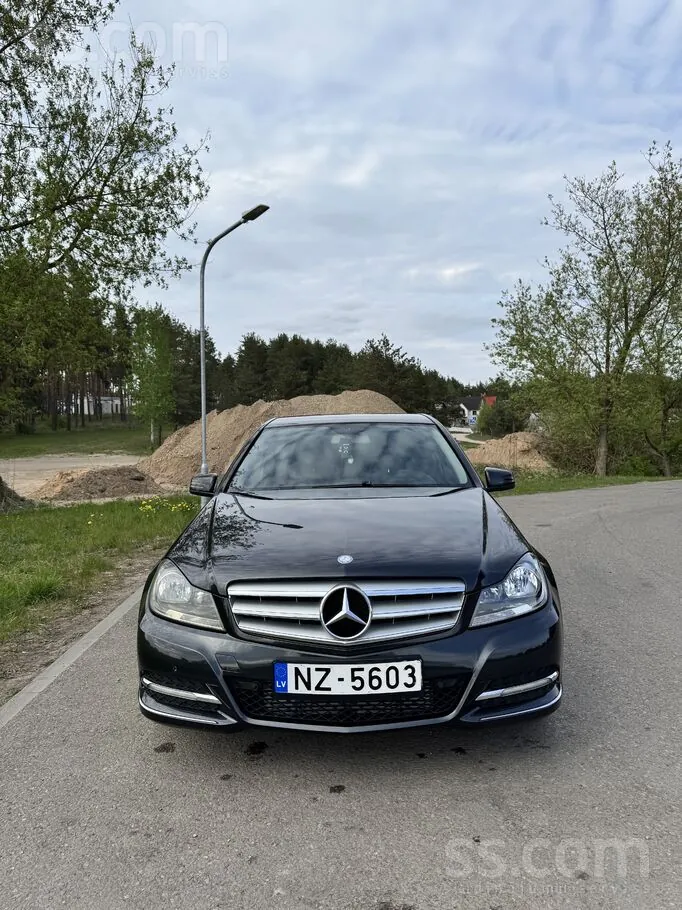 Mercedes-Benz C250