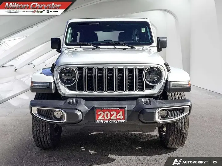 Jeep Wrangler 2024 photo 2