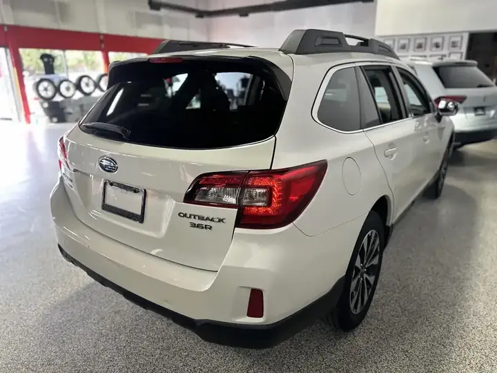 Subaru Outback 2016 photo 4