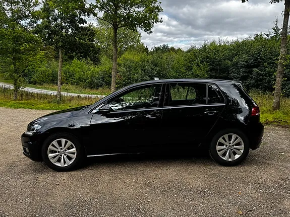 Volkswagen Golf 2019 photo 3