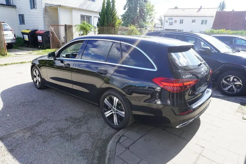 Mercedes-Benz C-Class 2024 photo 3