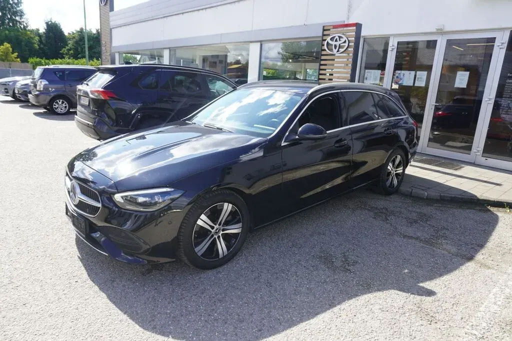 Mercedes-Benz C-Class 2024 photo 2