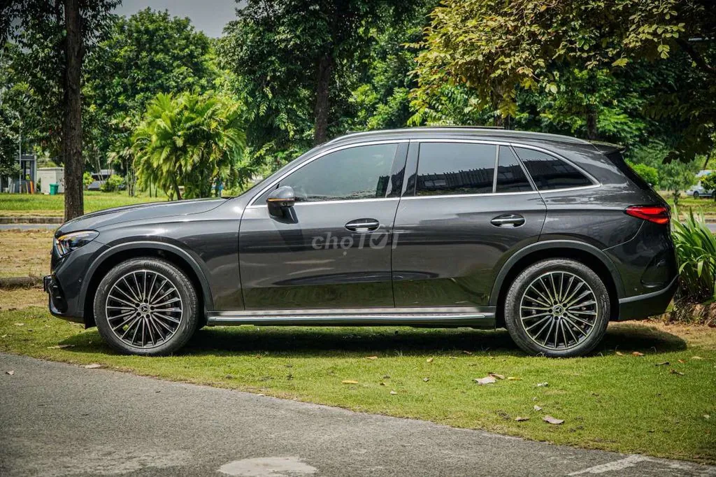 Mercedes-Benz Glc 2023 photo 2