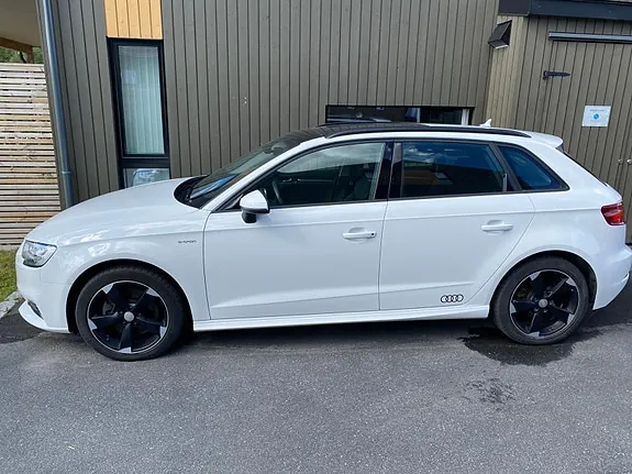 Audi E-Tron 2018 photo 2