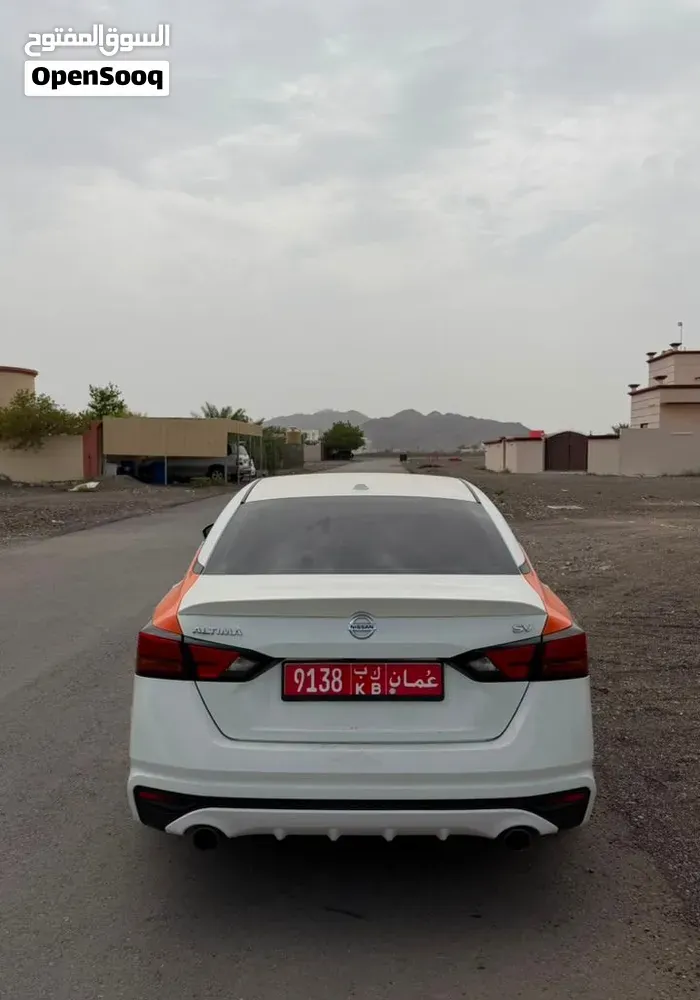 Nissan Altima 2020 photo 2