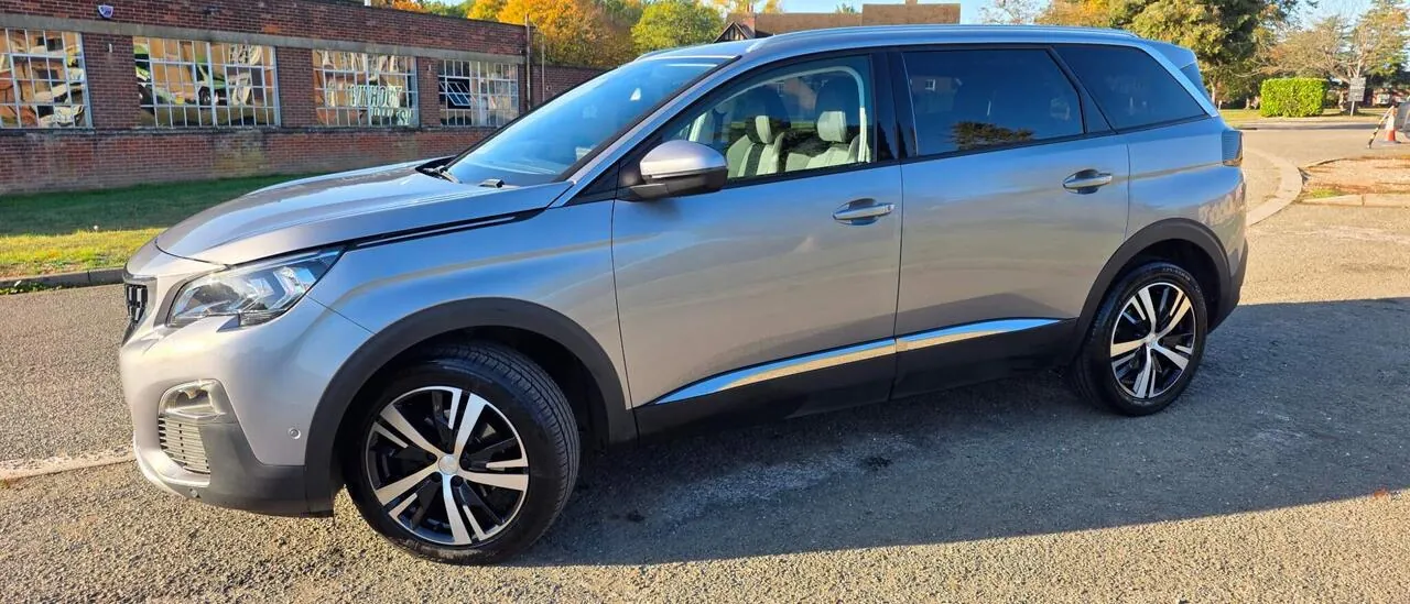 Peugeot 5008 2020 photo 4